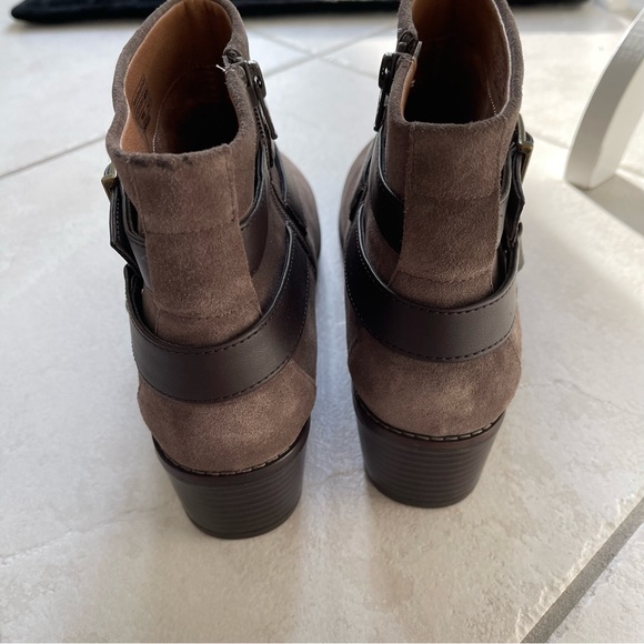 Vionic Mana suede ankle boots booties size 9 - Picture 5 of 12